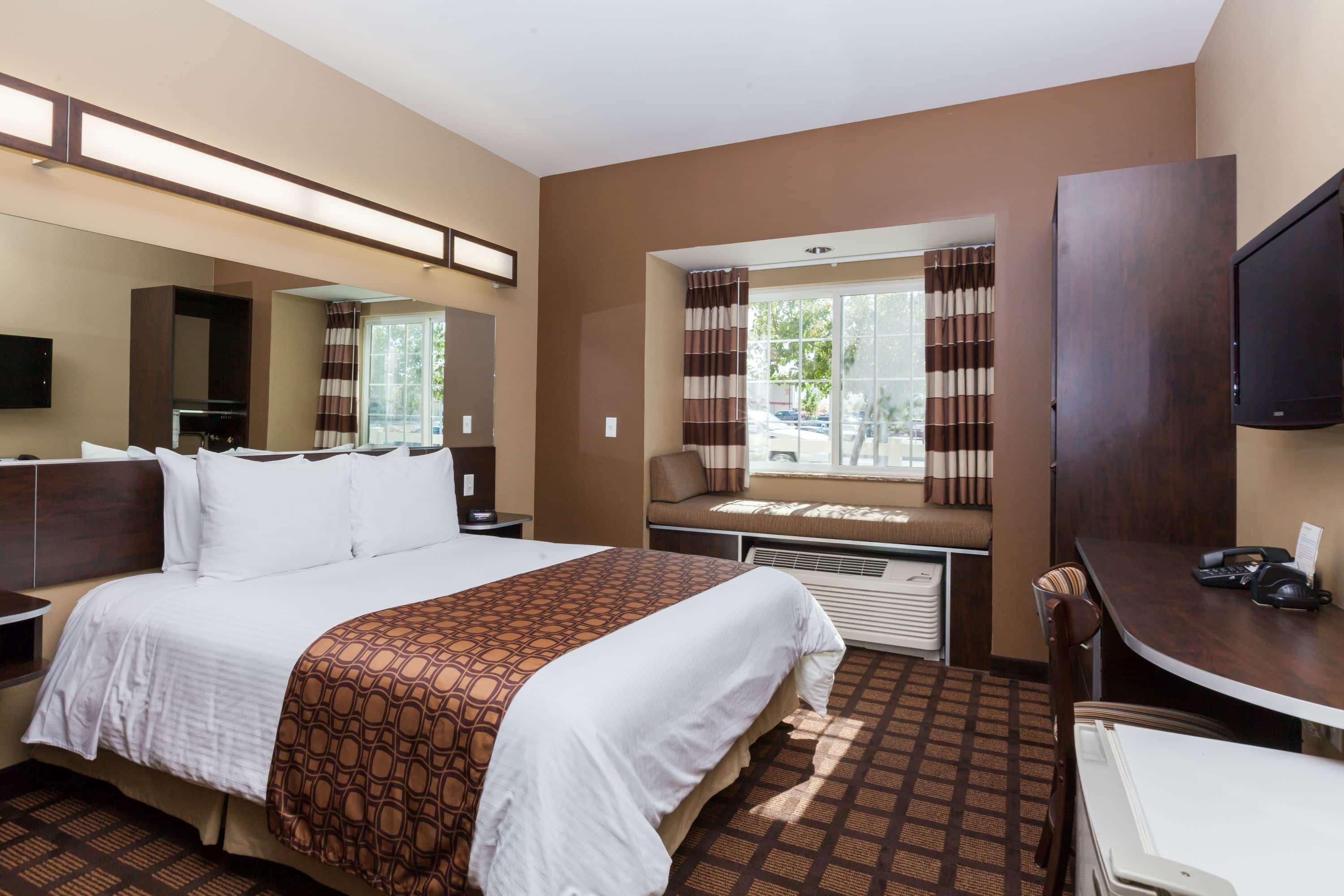 Microtel Inn & Suites By Wyndham Wheeler Ridge Exterior photo