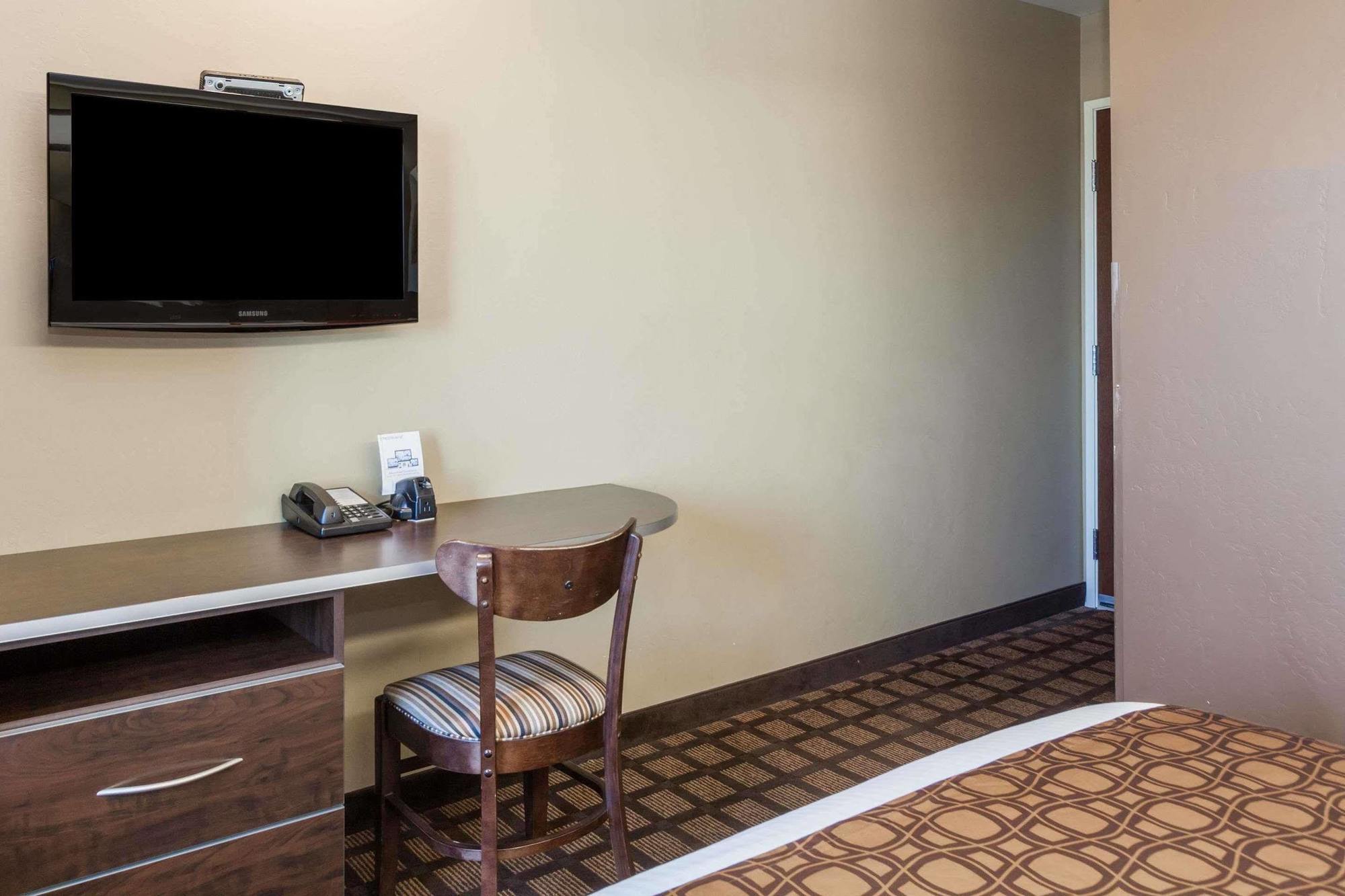 Microtel Inn & Suites By Wyndham Wheeler Ridge Exterior photo